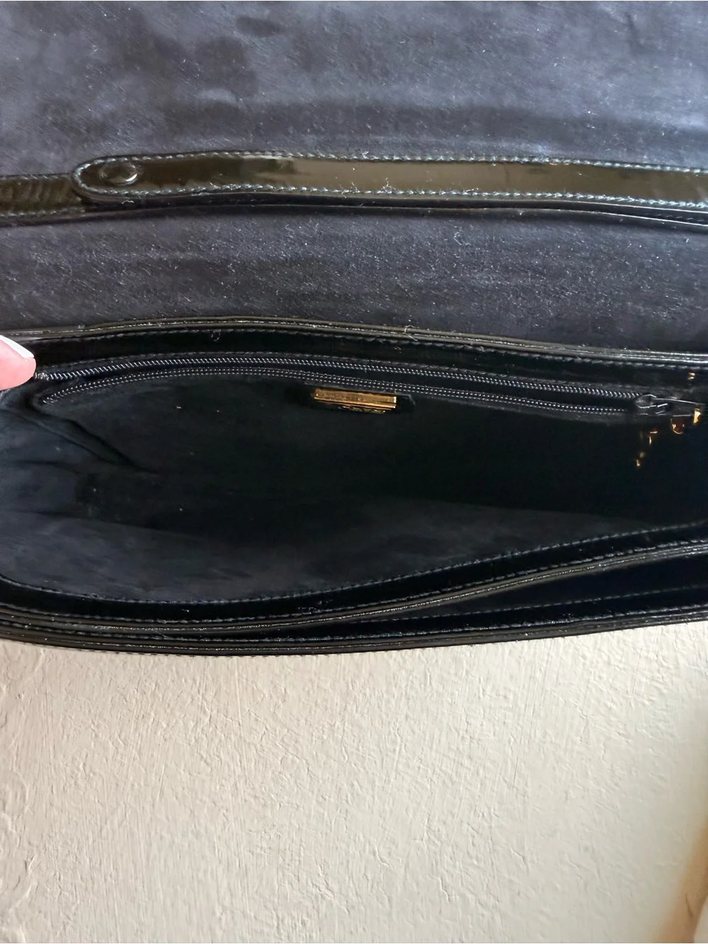 Gucci Black Patent Leather Velvet Interior with Gold Logo Plaque